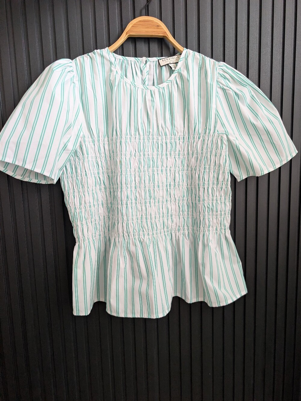 Bagatelle Collection Mint Green Striped Smocked Peplum Top Size Large